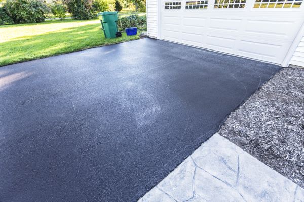 Cost of Blacktop Driveway Service in Merced